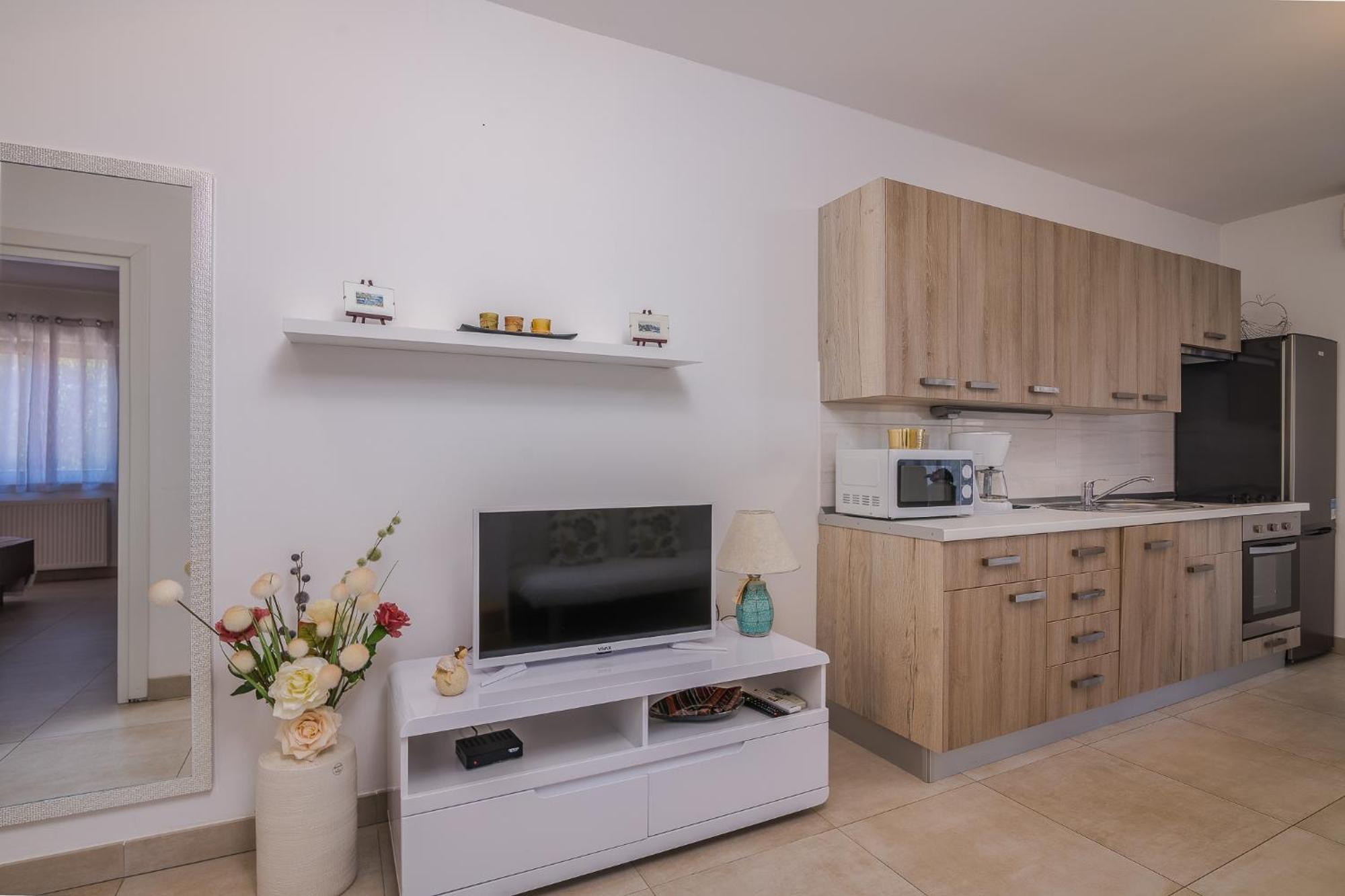 Apartments Prendivoj Малинска Экстерьер фото